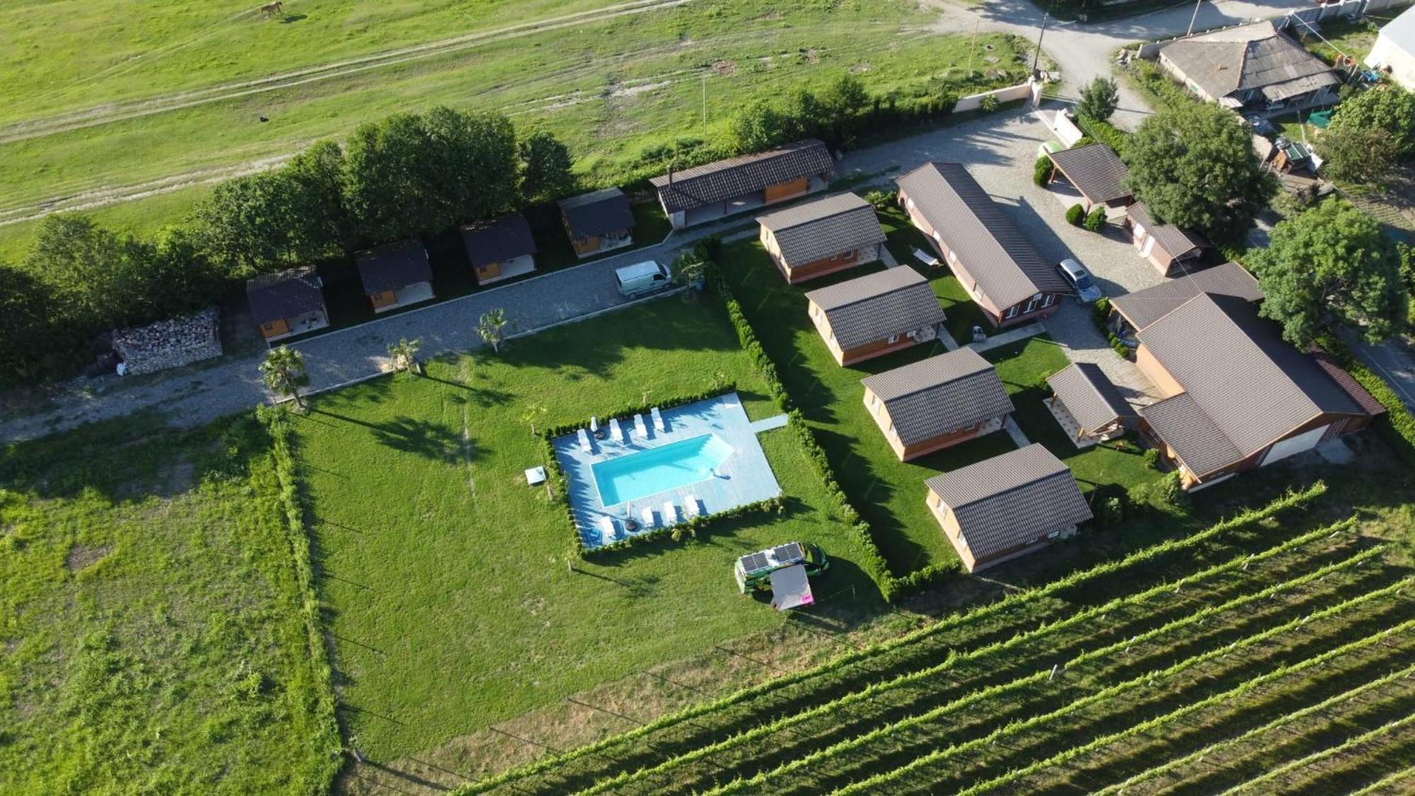 Finca Idoize Camping Hotel Akhmeta Extérieur photo